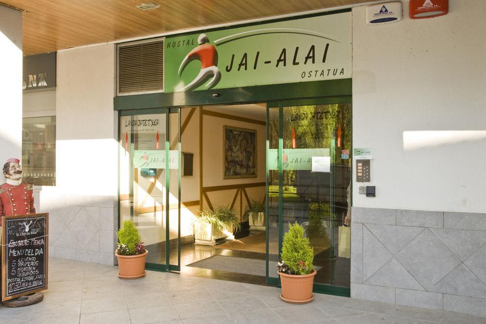 Hostal Jai Alai Лейца Екстер'єр фото